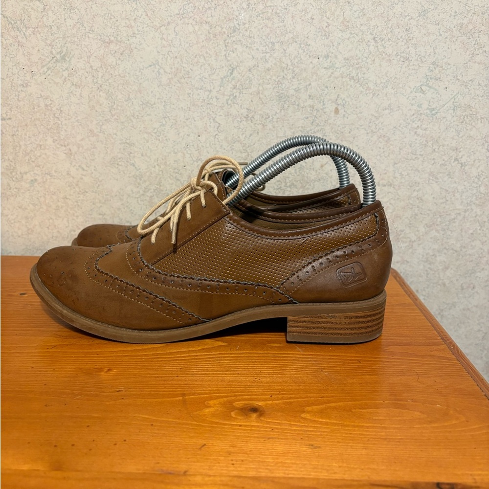 Dirty Laundry Women's Violette brown Oxford Leather Dress Shoes Size 9